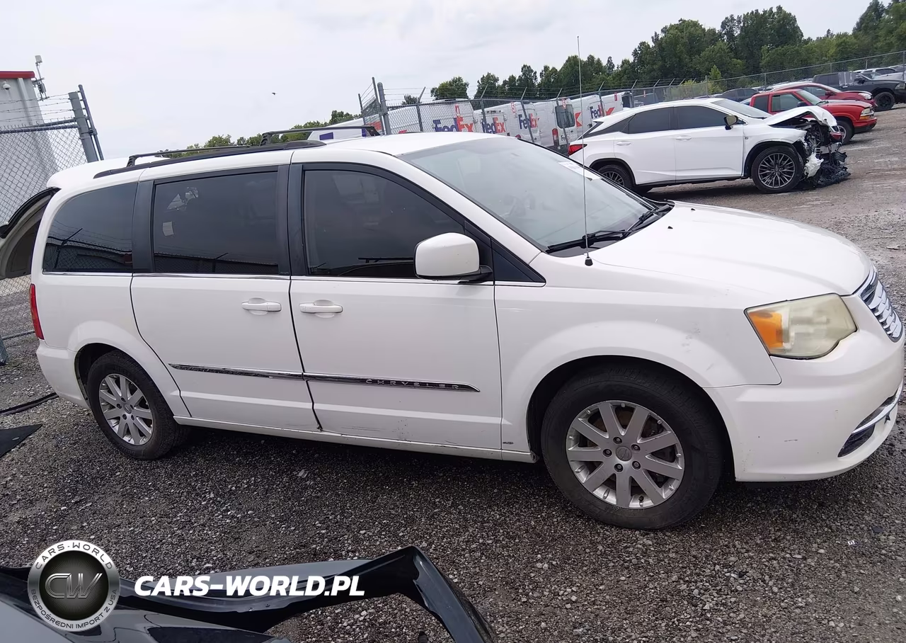 2013 Chrysler Town & Country Touring VIN:2C4RC1BG6DR743627 - 14