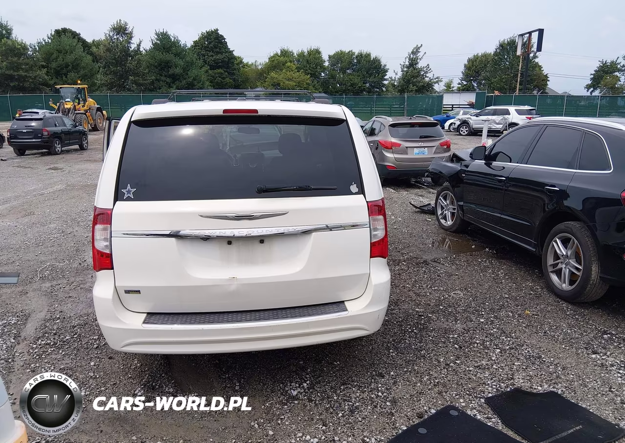 2013 Chrysler Town & Country Touring VIN:2C4RC1BG6DR743627 - 17