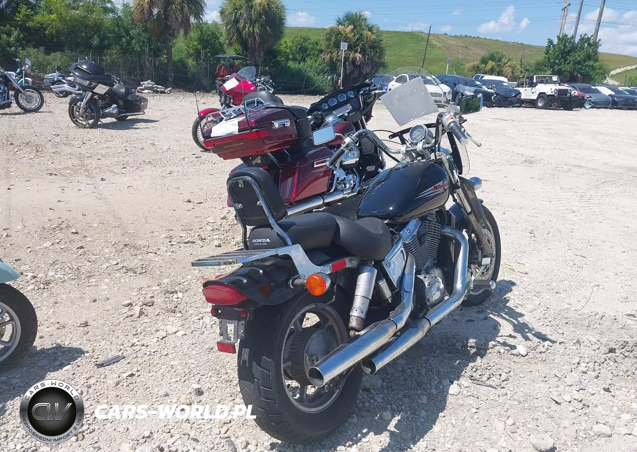 1997 Honda Vt1100 (Shadow Spirit 1100) VIN:1HFSC1802VA103857 - 4