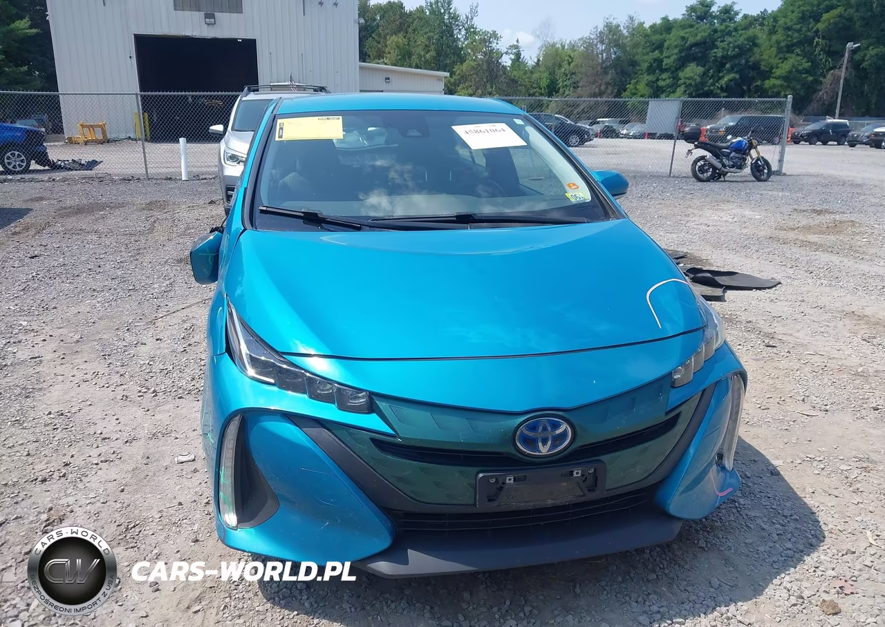 2018 Toyota Prius Prime Plus VIN:JTDKARFP3J3083096 - 12