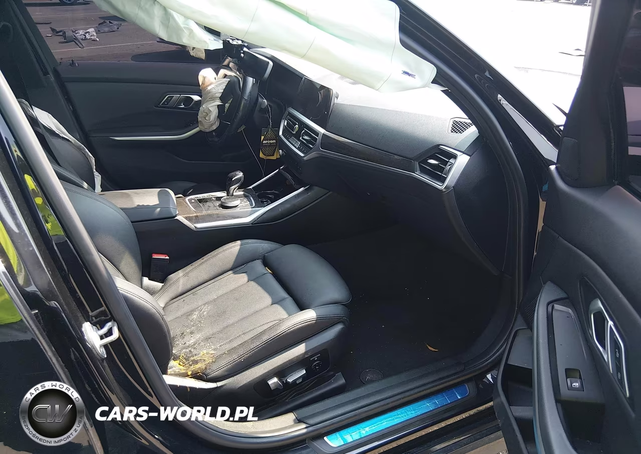 2019 BMW 330I xDrive VIN:WBA5R7C54KAJ82601 - 5
