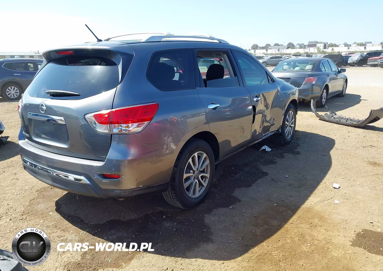 2016 Nissan Pathfinder S VIN:5N1AR2MN4GC643337 - 4