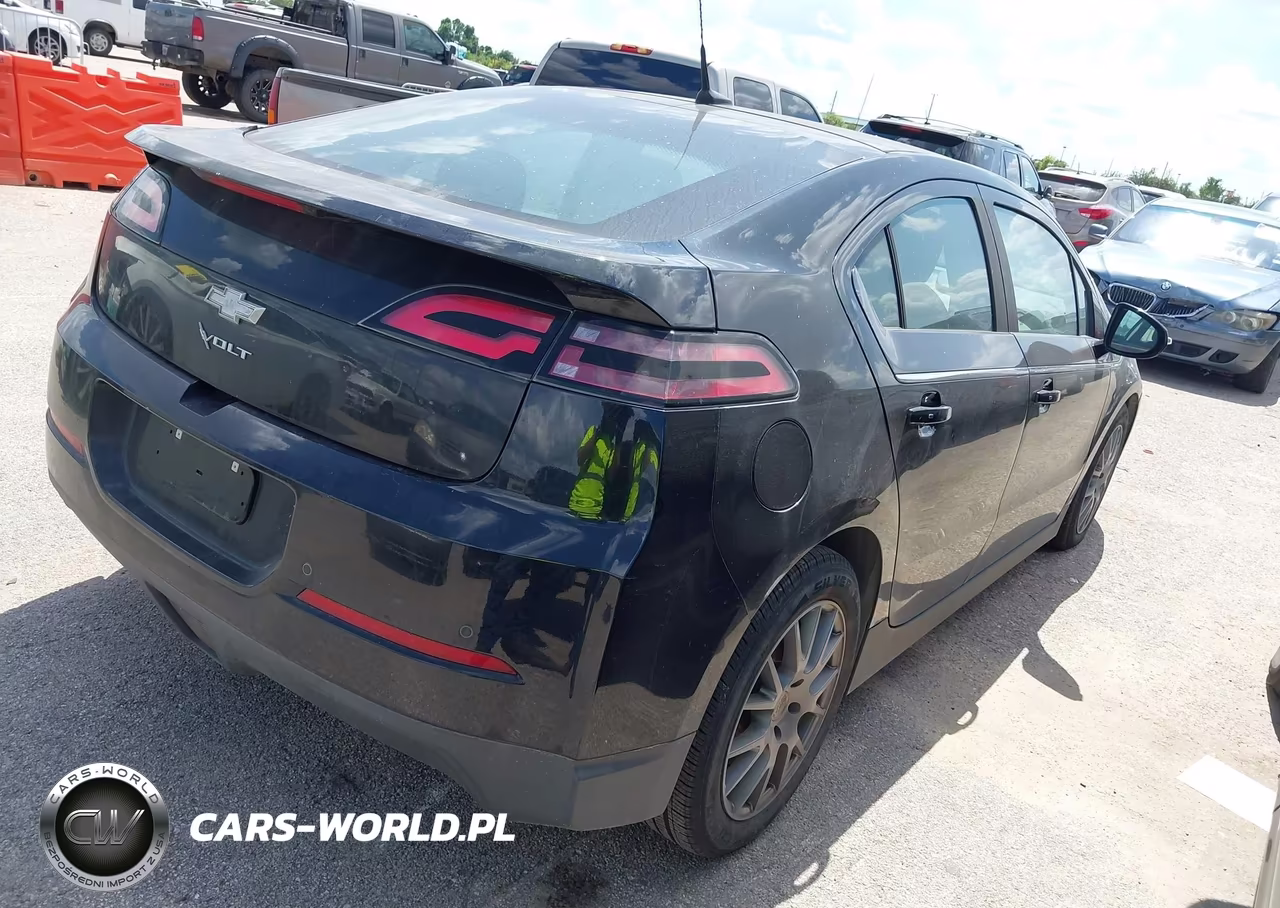2014 Chevrolet Volt VIN:1G1RA6E48EU127526 - 4