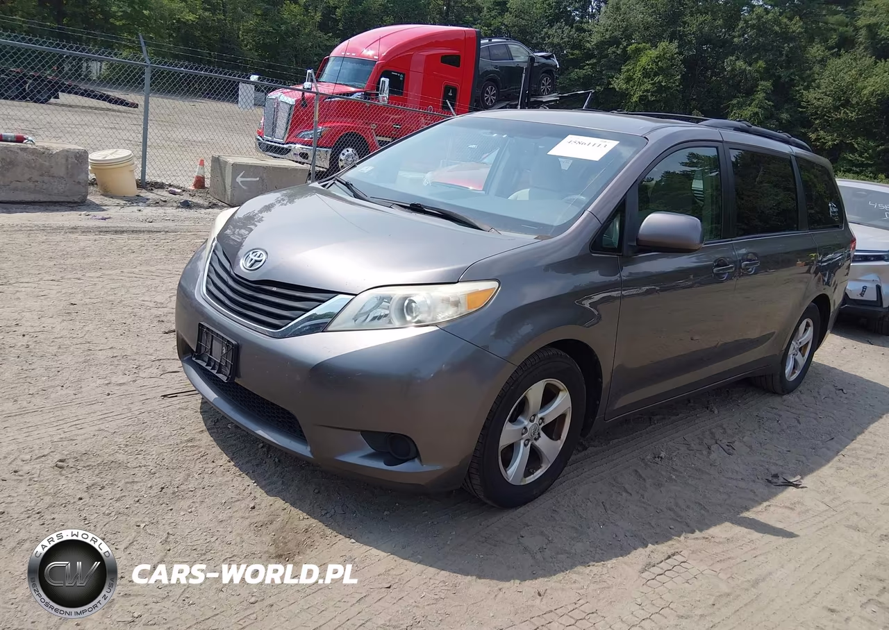 2011 Toyota Sienna Le V6 VIN:5TDKK3DC1BS042928 - 2