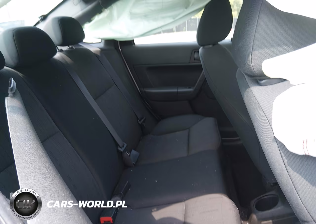 2010 Ford Focus Se VIN:1FAHP3FN7AW209355 - 8