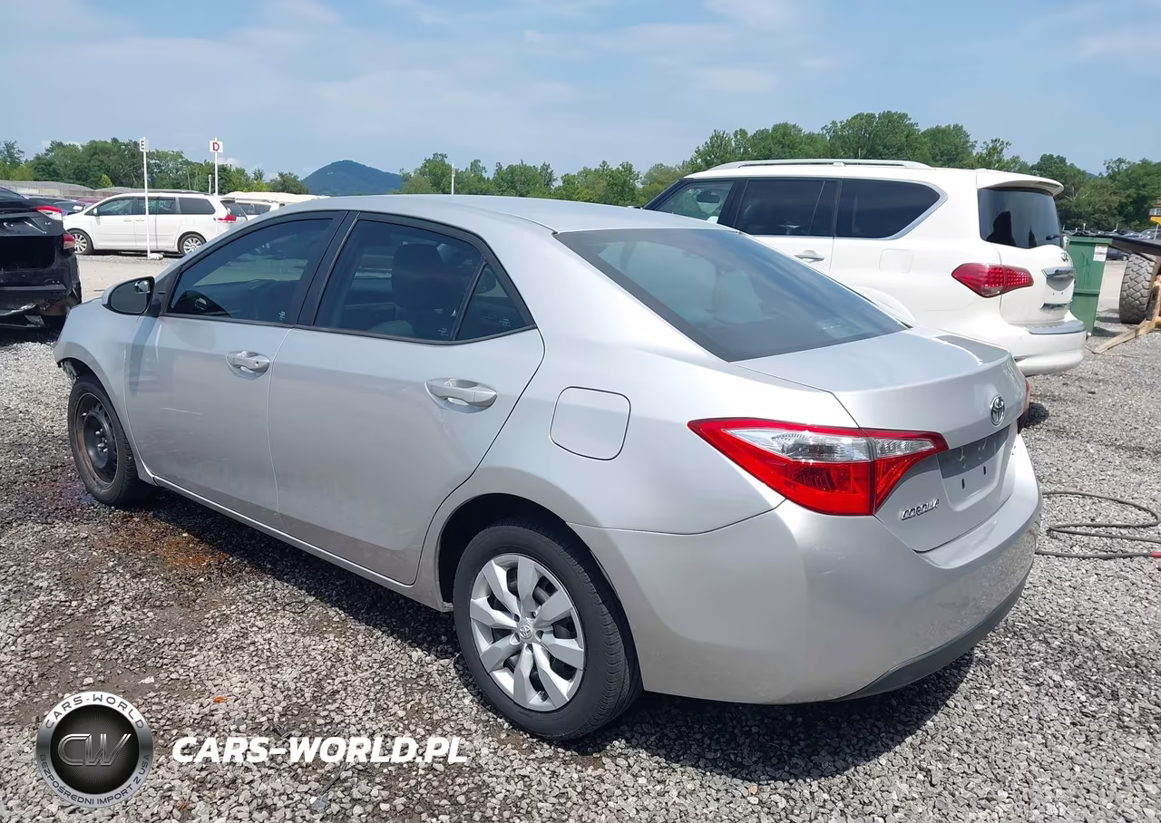2016 Toyota Corolla Le VIN:2T1BURHE9GC702321 - 3