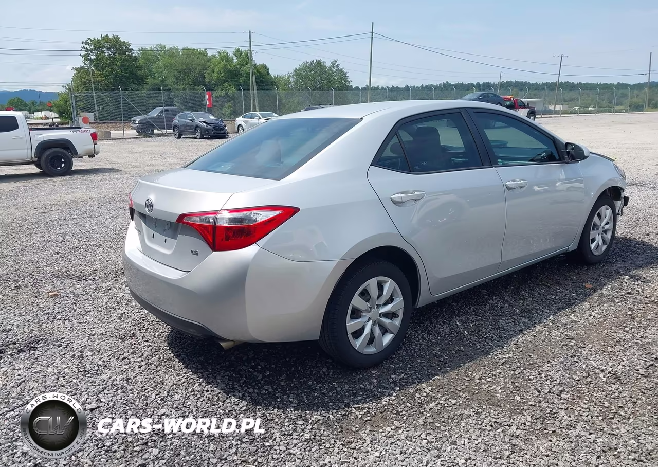 2016 Toyota Corolla Le VIN:2T1BURHE9GC702321 - 4