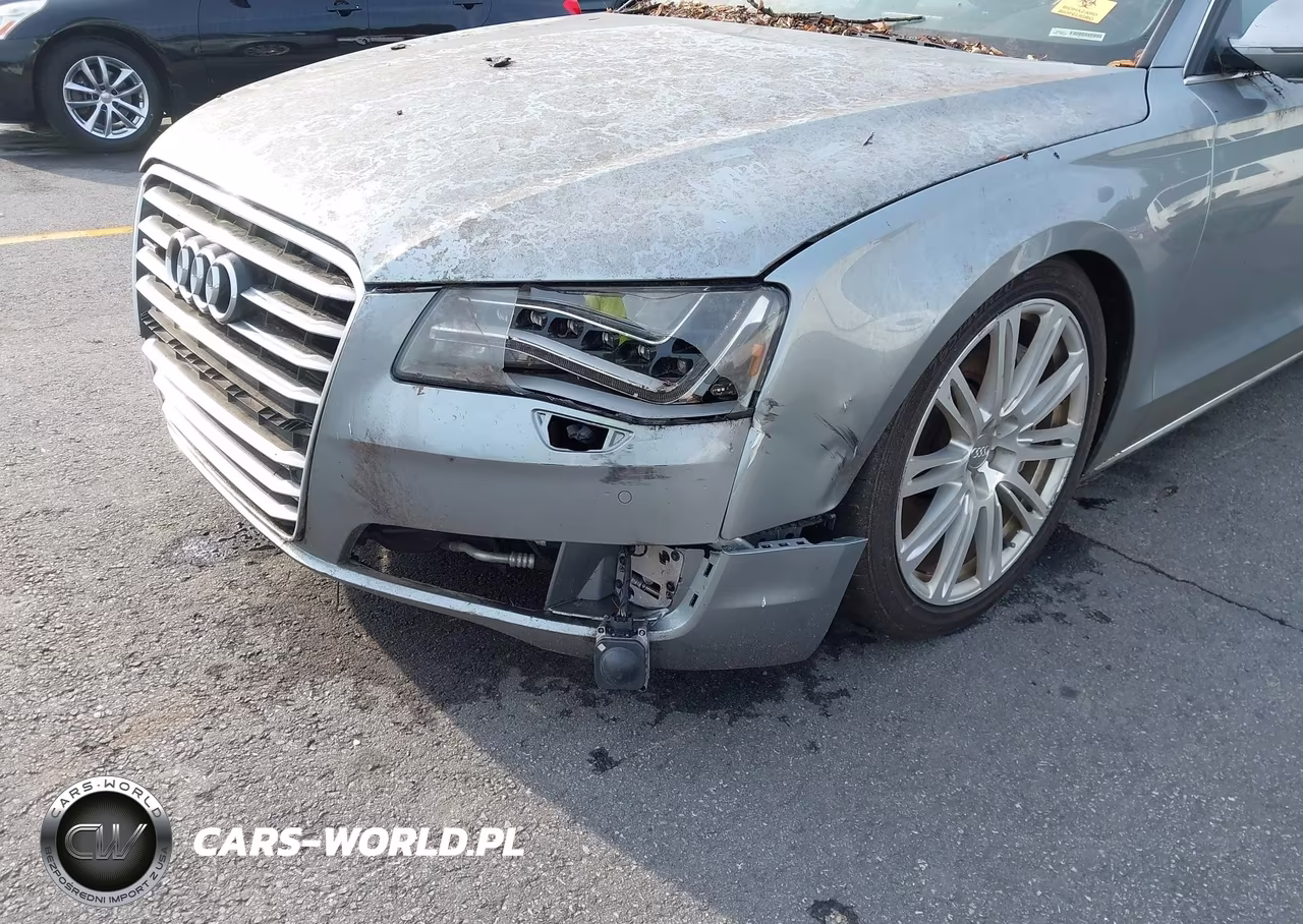 2012 Audi A8 L L 4.2 (Tiptronic) (No Longer Orderable) VIN:WAURVAFD9CN003556 - 6