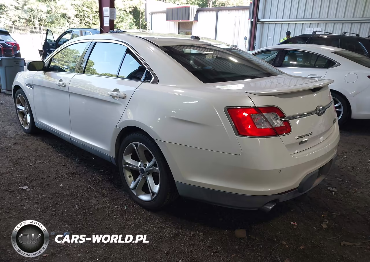 2011 Ford Taurus Sho VIN:1FAHP2KT8BG108688 - 3