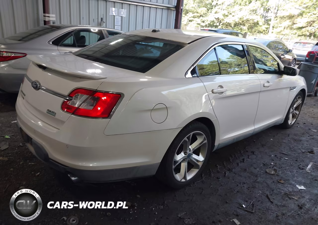 2011 Ford Taurus Sho VIN:1FAHP2KT8BG108688 - 4