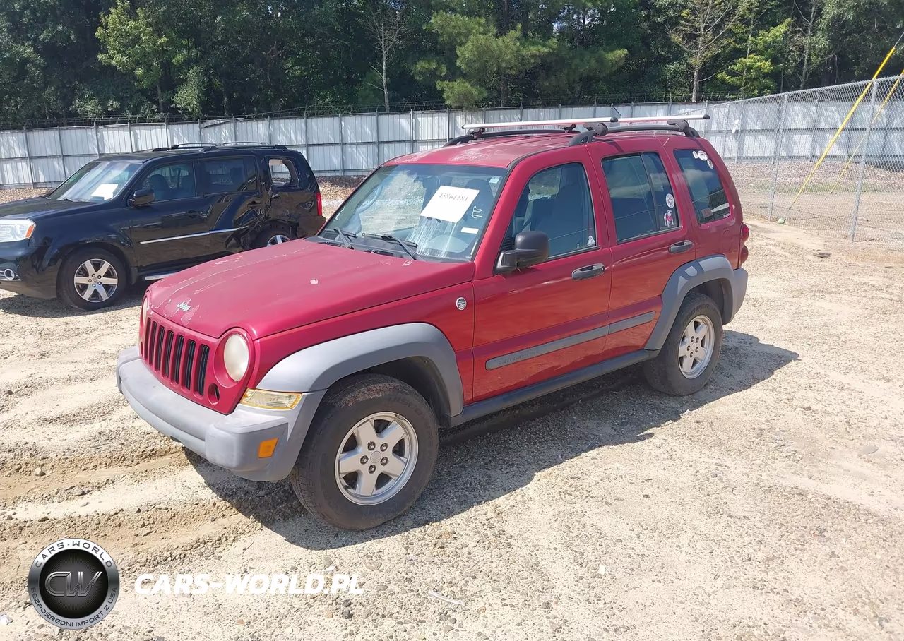 2005 Jeep Liberty Sport VIN:1J4GL48K75W703824 - 2
