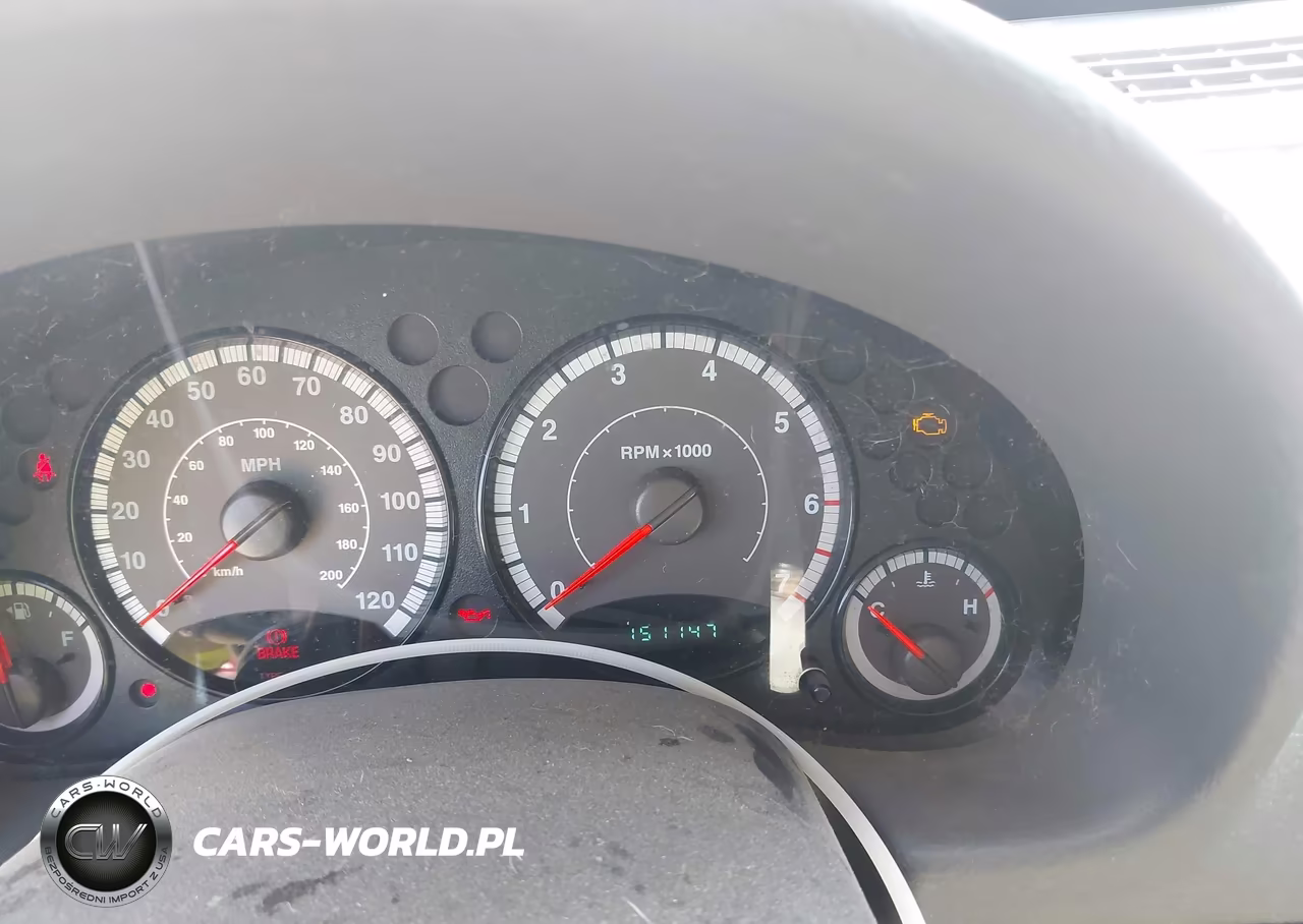 2005 Jeep Liberty Sport VIN:1J4GL48K75W703824 - 7