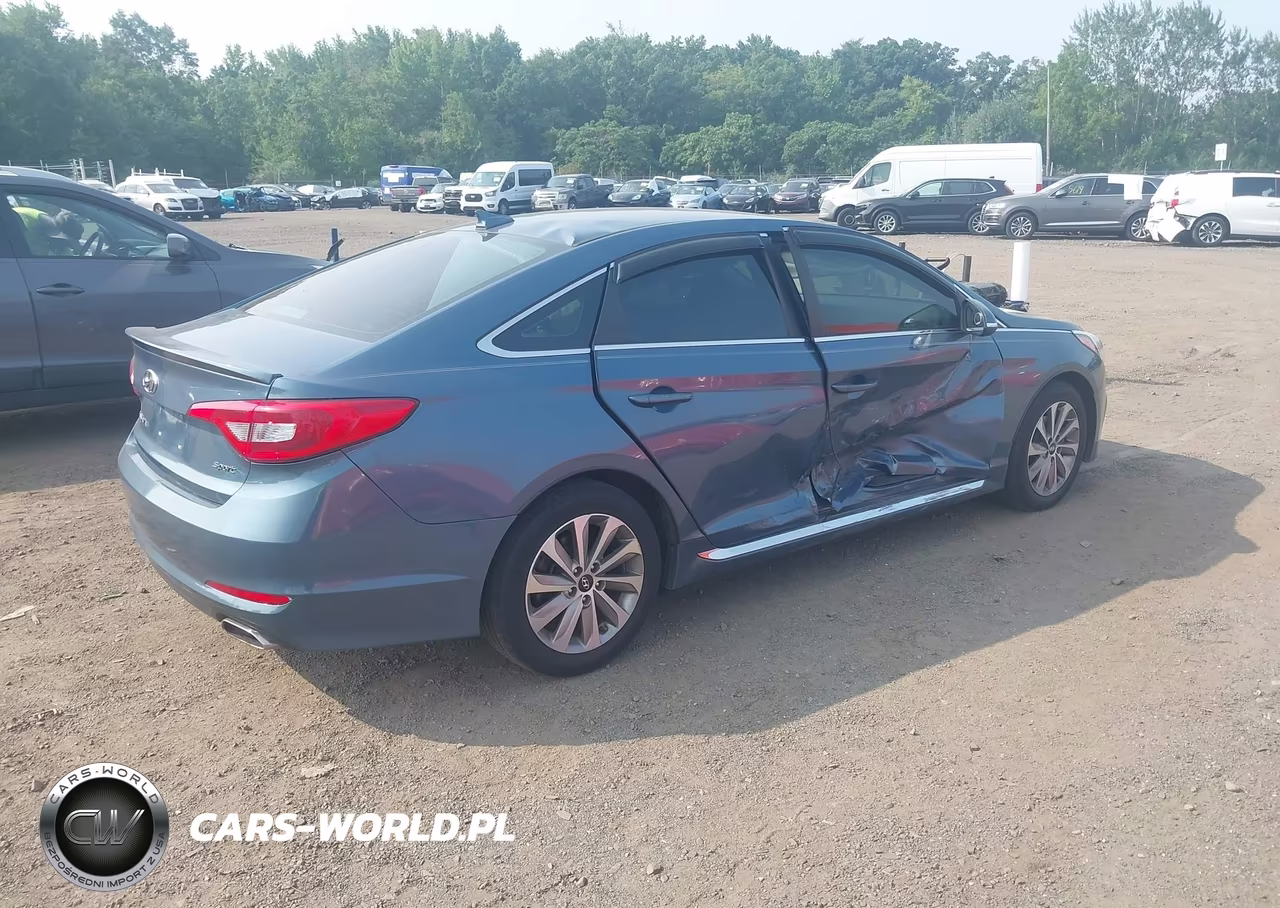 2017 Hyundai Sonata Sport VIN:5NPE34AF2HH524515 - 4