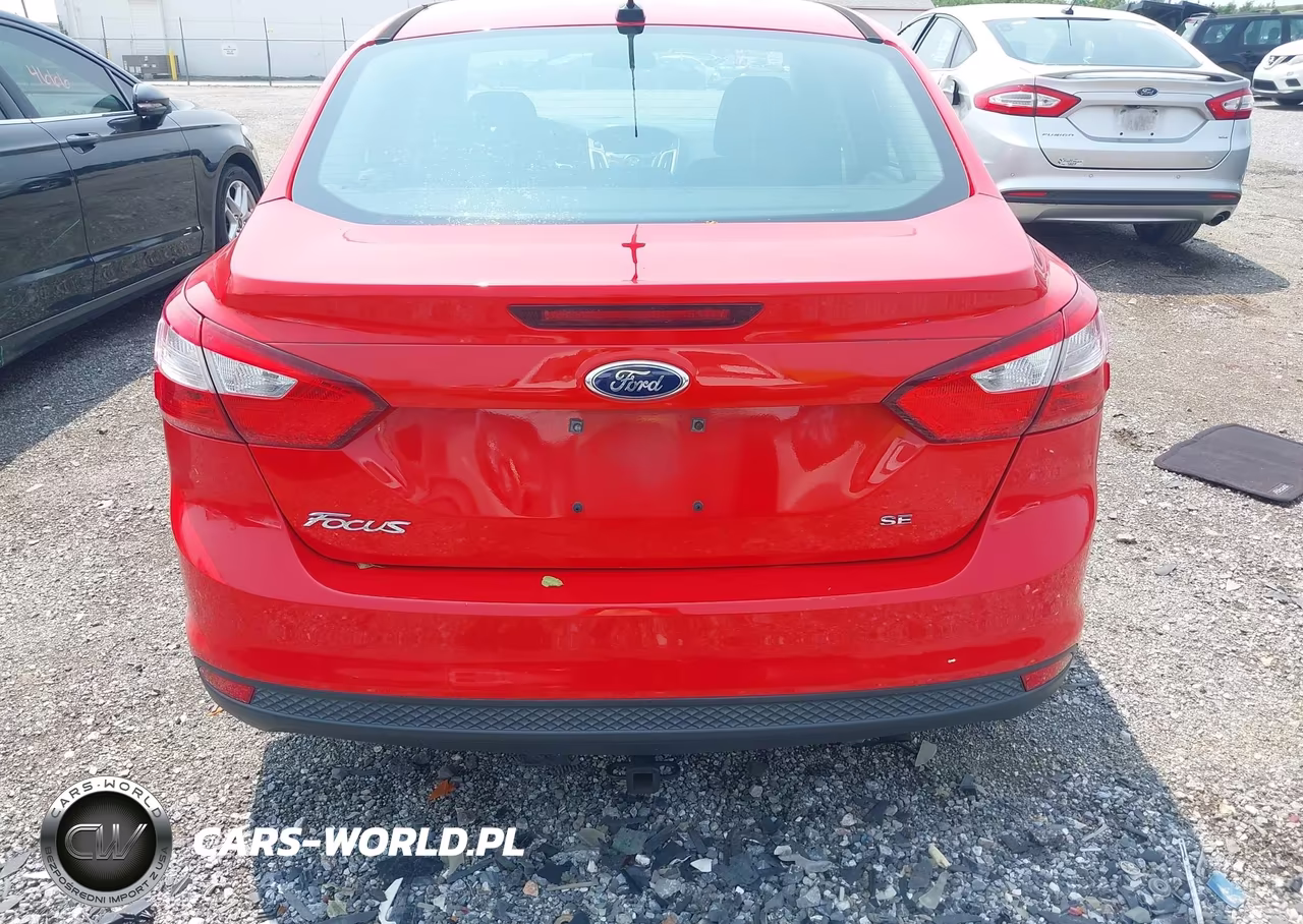 2014 Ford Focus Se VIN:1FADP3F22EL159086 - 15