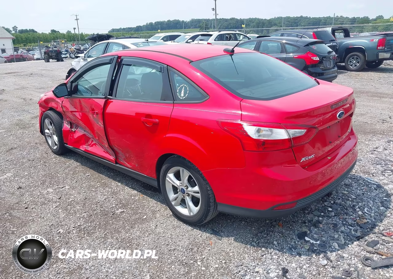 2014 Ford Focus Se VIN:1FADP3F22EL159086 - 3