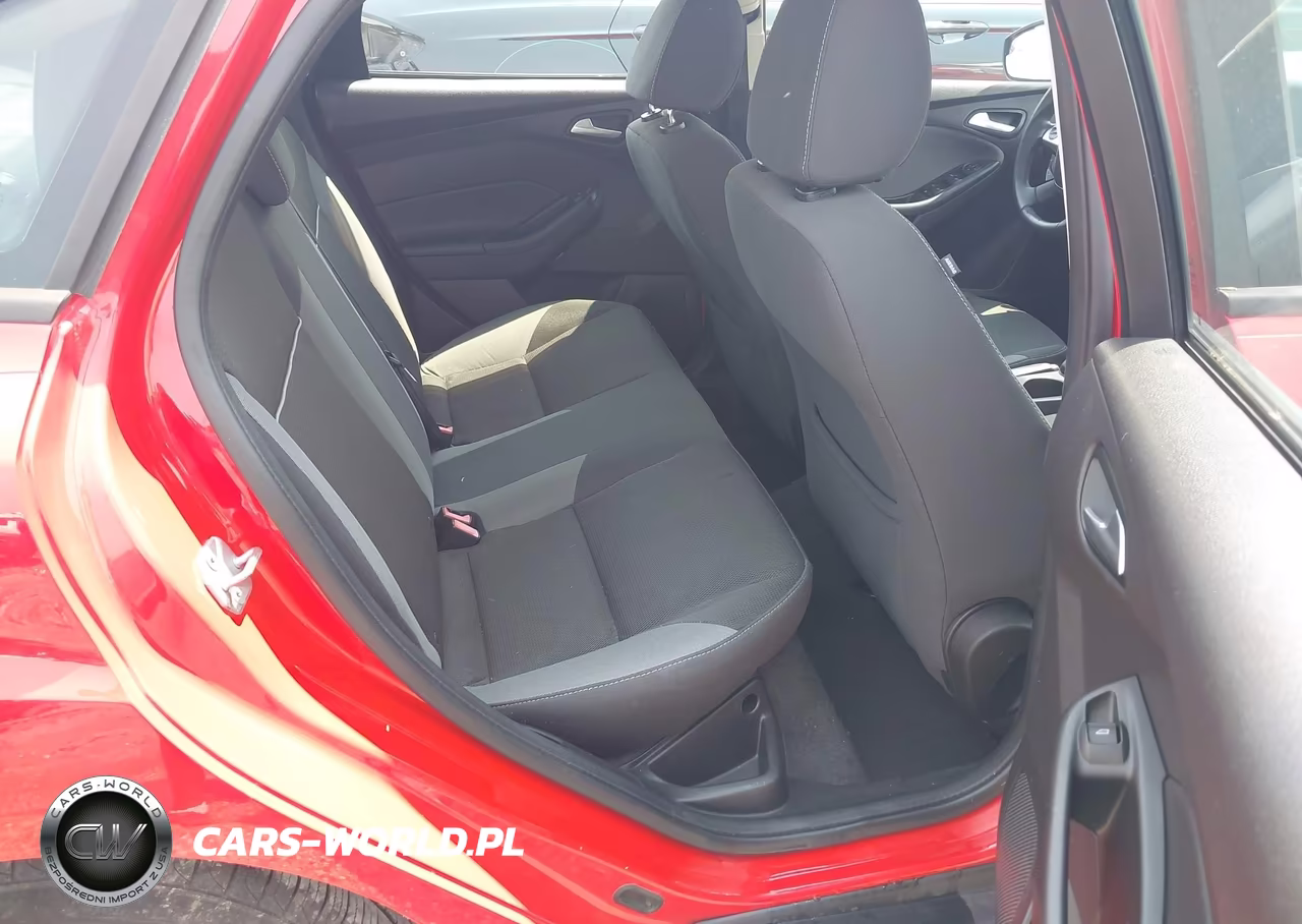 2014 Ford Focus Se VIN:1FADP3F22EL159086 - 8