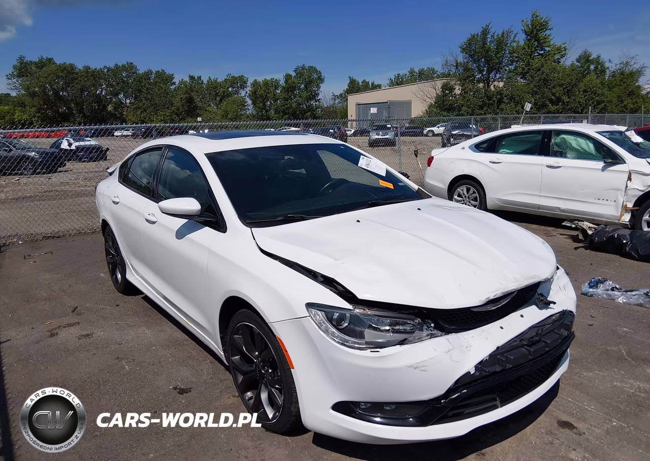 2015 Chrysler 200 S – zdjęcie 1 z 16