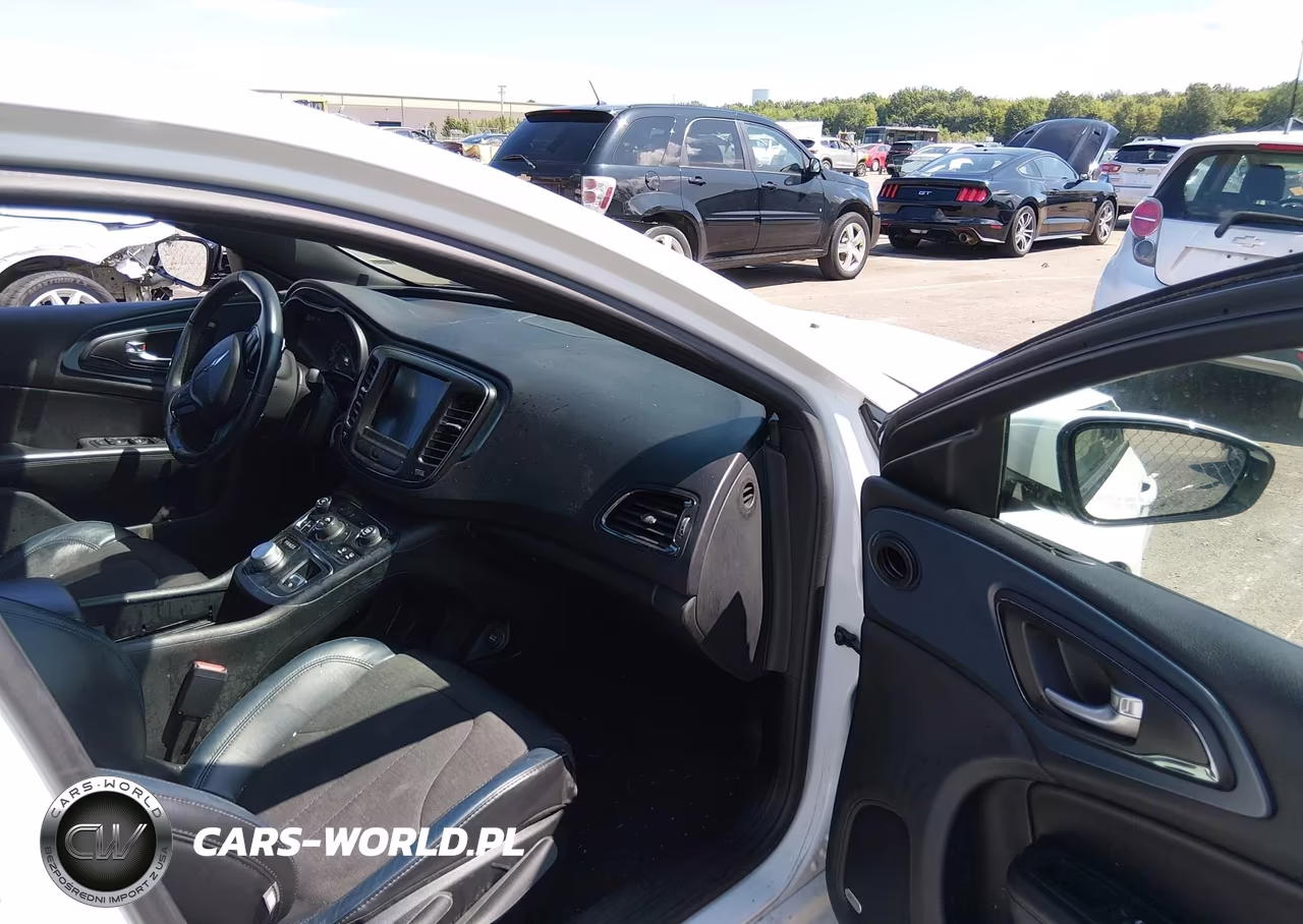 2015 Chrysler 200 S VIN:1C3CCCDGXFN540808 - 5