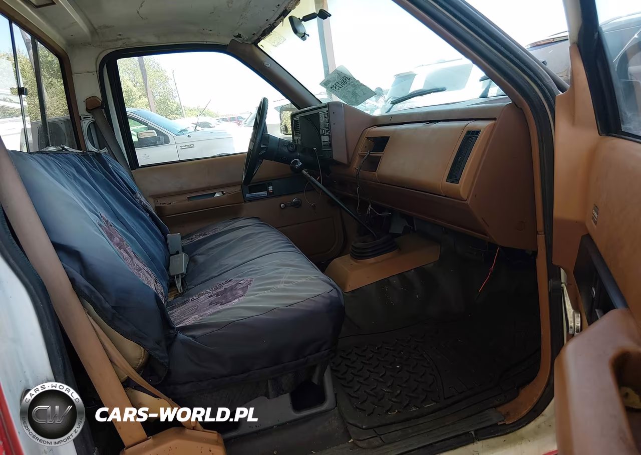 1990 Chevrolet Gmt-400 C2500 VIN:1GCGC24K1LE195837 - 8