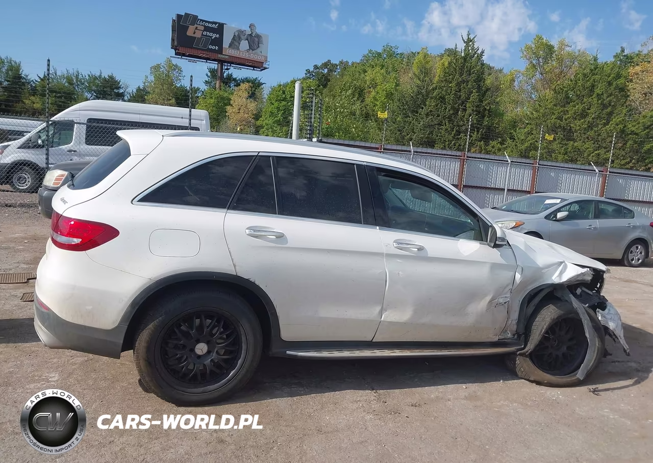 2016 Mercedes-Benz Glc 300 4Matic VIN:WDC0G4KB8GF083034 - 13