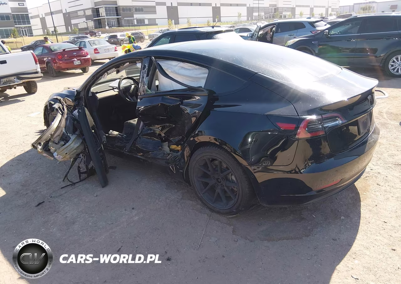 2021 Tesla Model 3 Standard Range Plus Rear-Wheel Drive VIN:5YJ3E1EA1MF042304 - 3