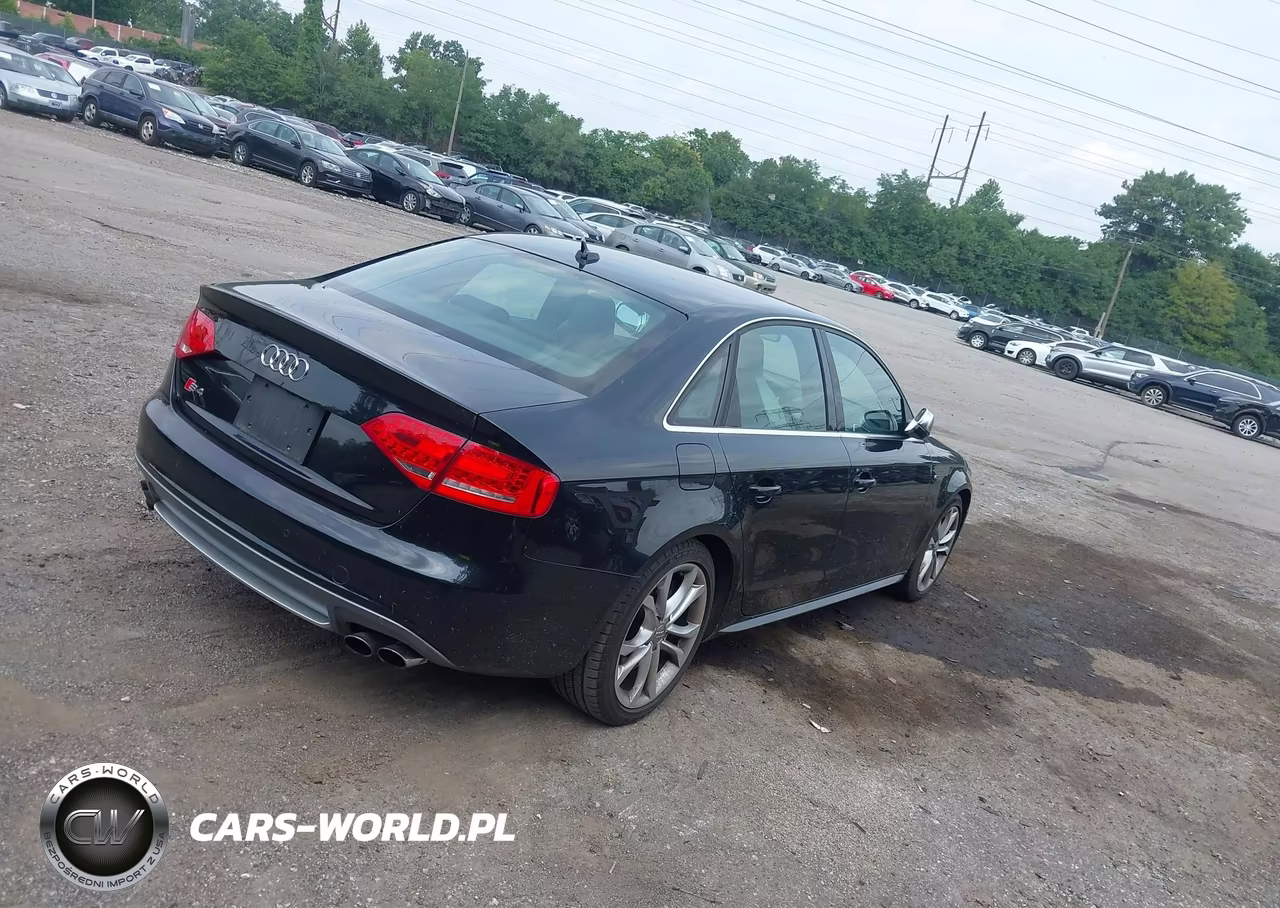 2010 Audi S4 3.0 Premium Plus VIN:WAUBGAFLXAA019952 - 4
