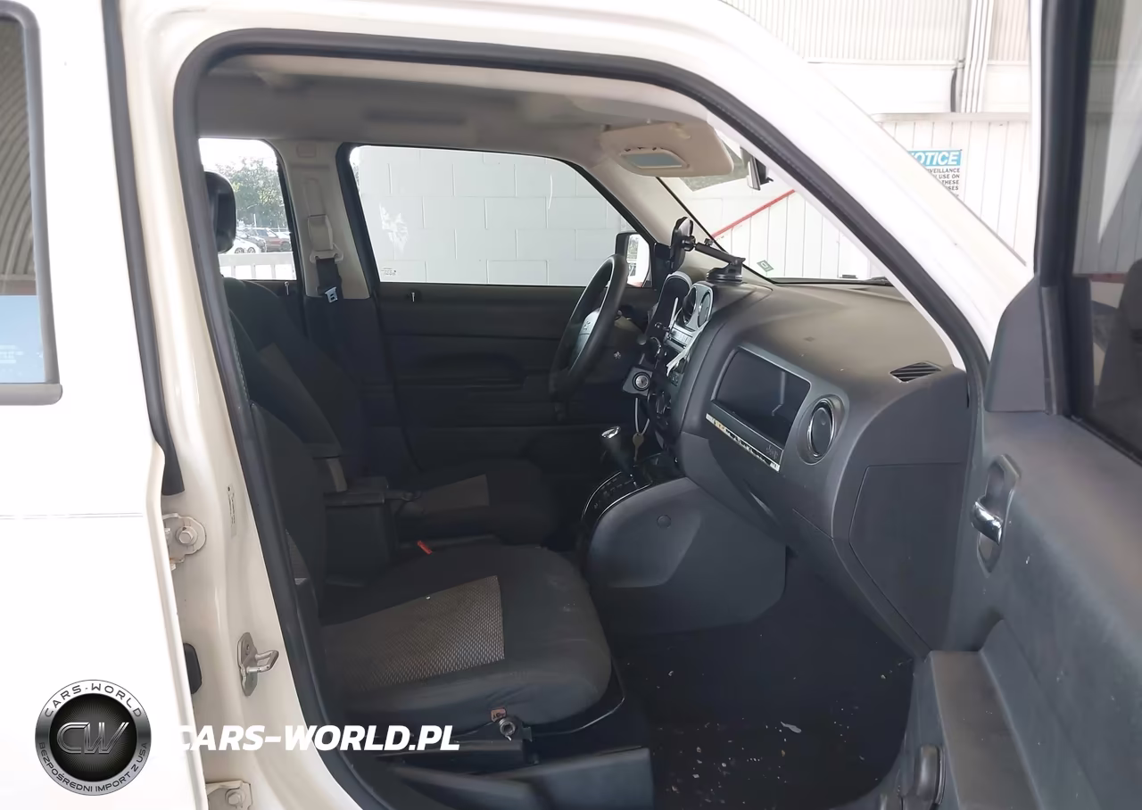 2009 Jeep Patriot Sport VIN:1J4FT28B69D122879 - 5