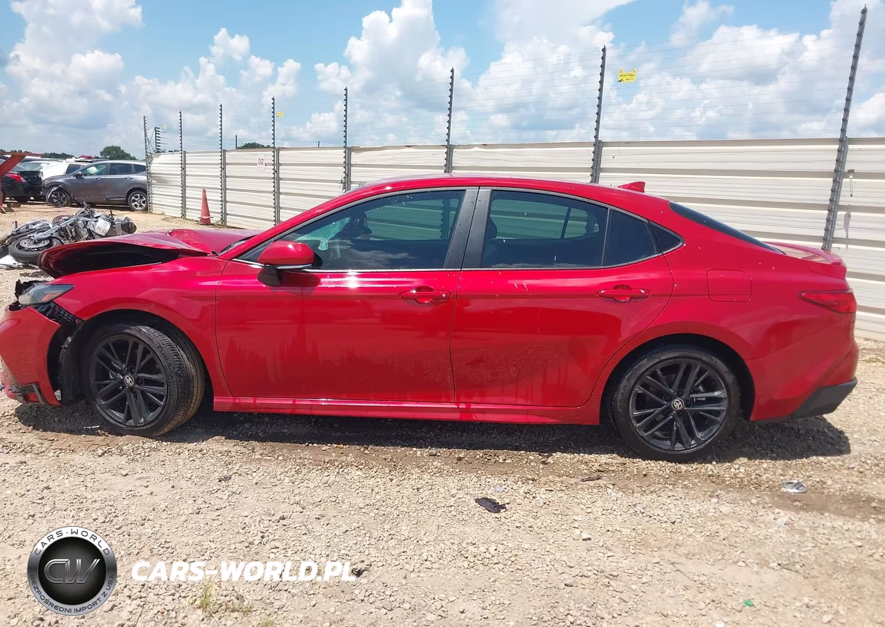 2026 Toyota Camry Se VIN:4T1DAACK8TU262830 - 14