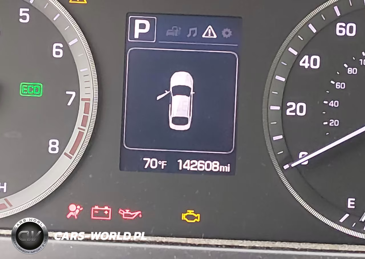 2015 Hyundai Sonata Sport VIN:5NPE34AF1FH085854 - 15