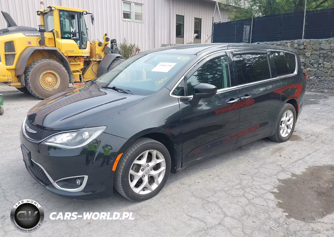 2017 Chrysler Pacifica Touring Plus VIN:2C4RC1BG0HR803455 - 2