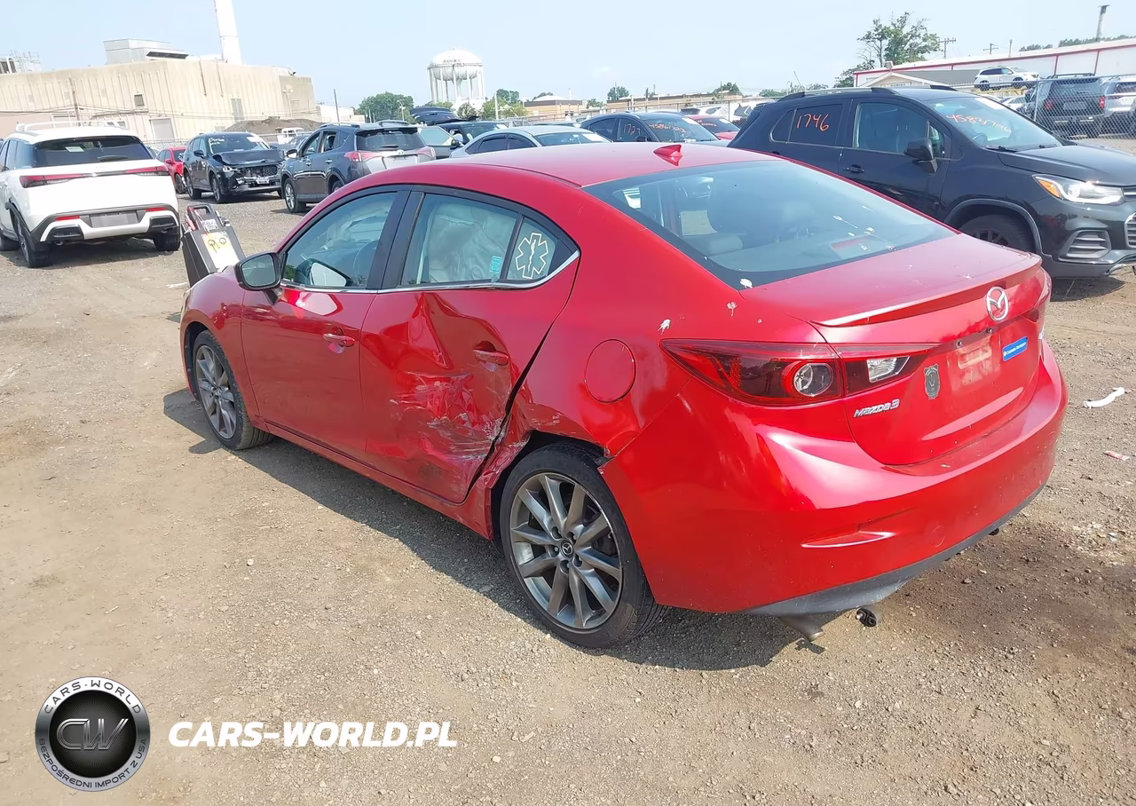 2018 Mazda Mazda3 Grand Touring VIN:3MZBN1W34JM196408 - 3