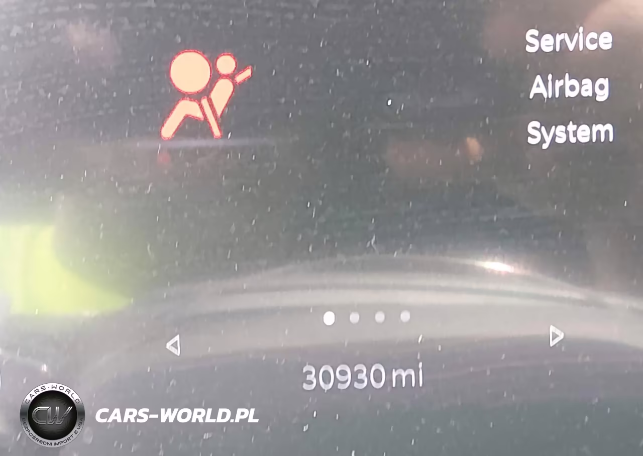 2023 Jeep Grand Cherokee Altitude 4X4 VIN:1C4RJHAG8PC632946 - 15
