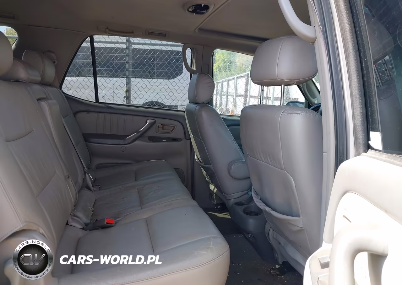 2002 Toyota Sequoia Limited V8 VIN:5TDZT38A32S097398 - 8