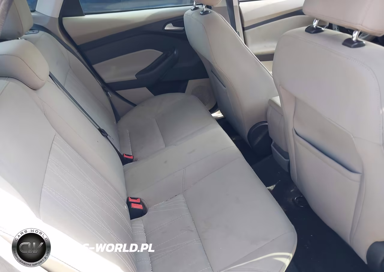 2016 Ford Focus Se VIN:1FADP3FE8GL356289 - 8