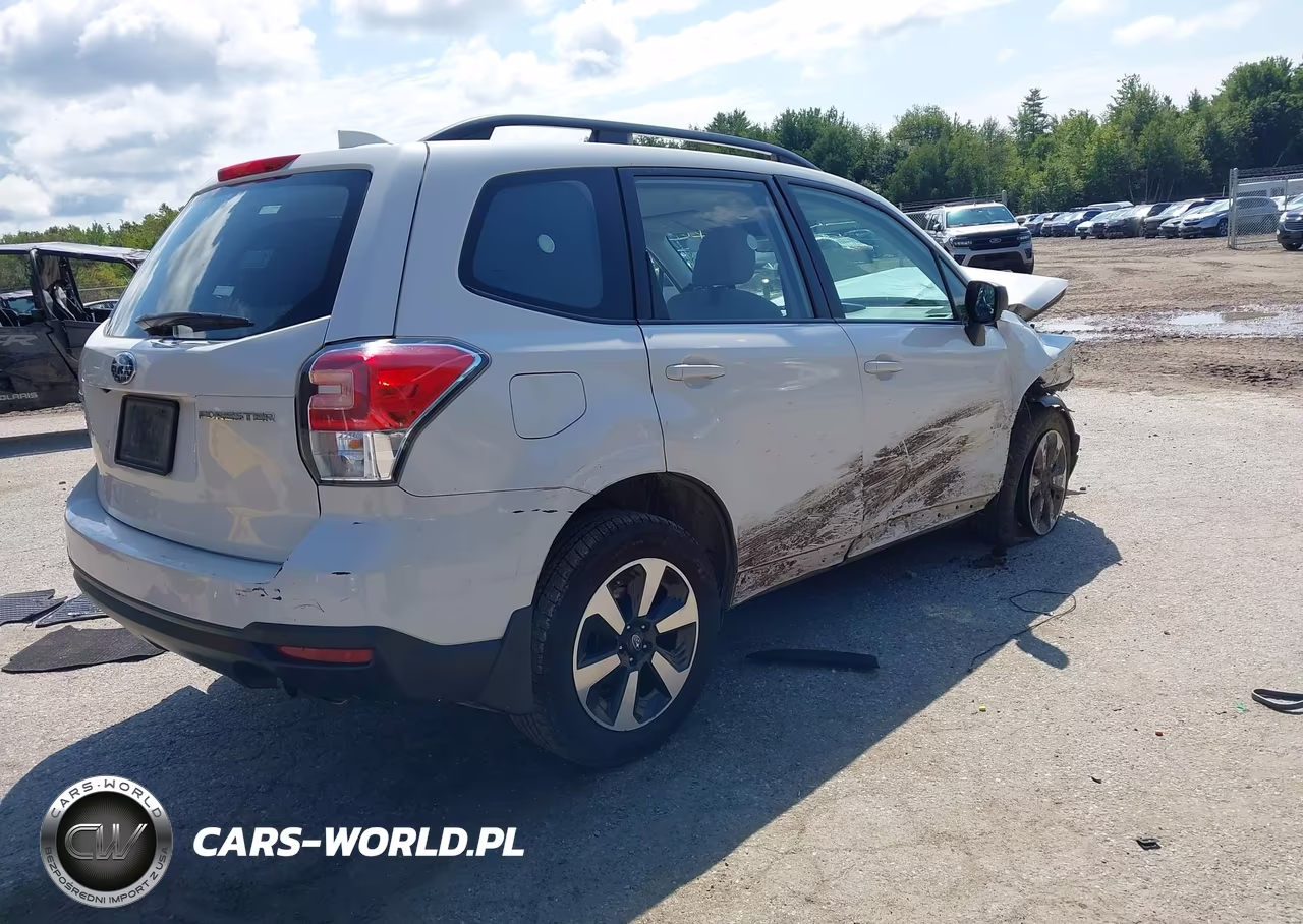 2018 Subaru Forester 2.5I VIN:JF2SJABC5JH610712 - 4