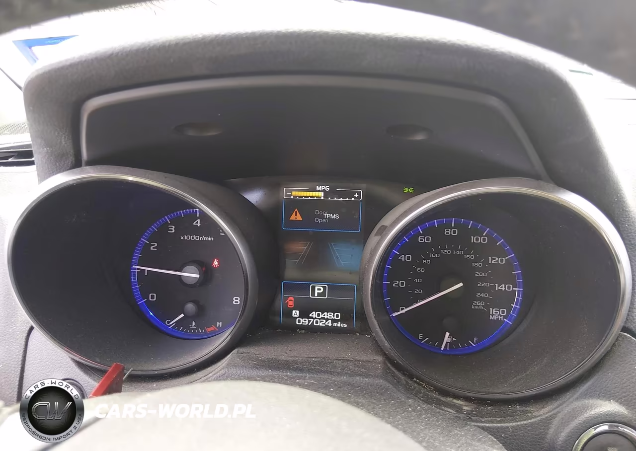 2018 Subaru Outback 3.6R Touring VIN:4S4BSETC4J3308807 - 7