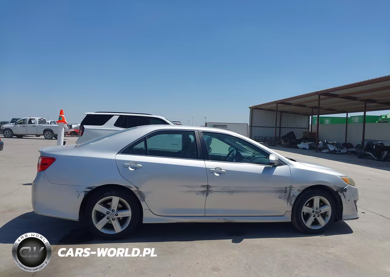 2013 Toyota Camry Se VIN:4T1BF1FK2DU660833 - 13