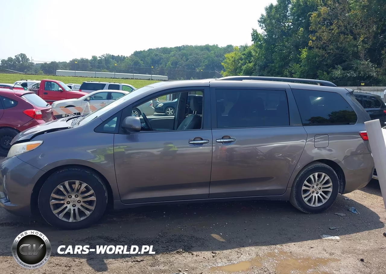 2015 Toyota Sienna Xle 8 Passenger VIN:5TDYK3DC1FS689622 - 14