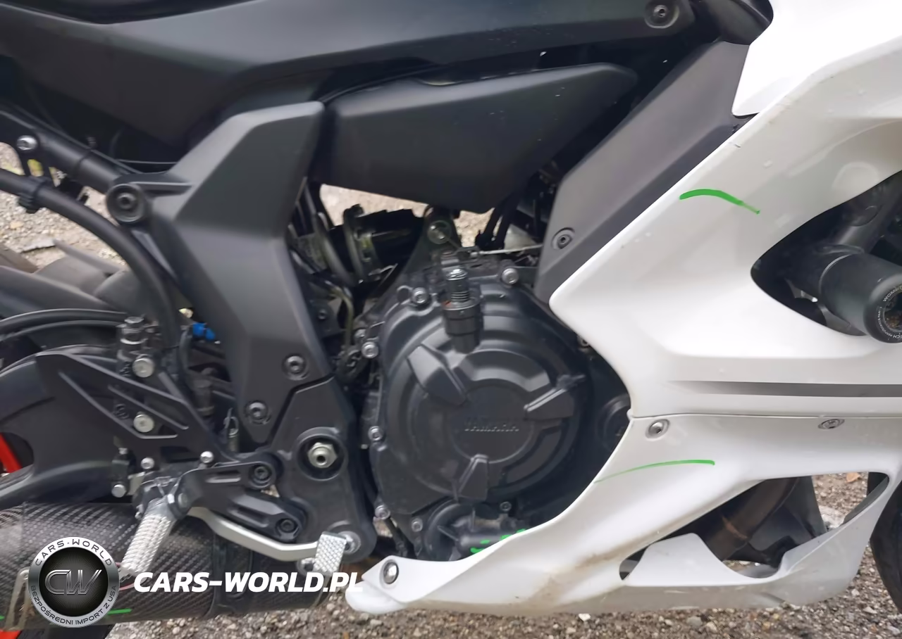 2023 Yamaha Yzfr7 VIN:JYARM38E7PA004933 - 8