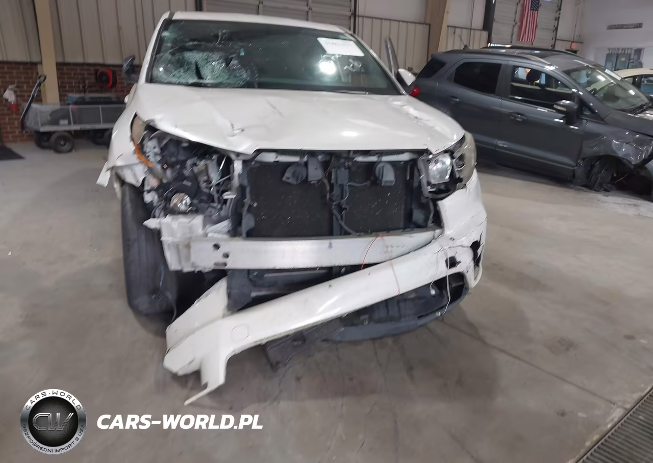 2016 Toyota Highlander Le V6 VIN:5TDBKRFH5GS326338 - 12