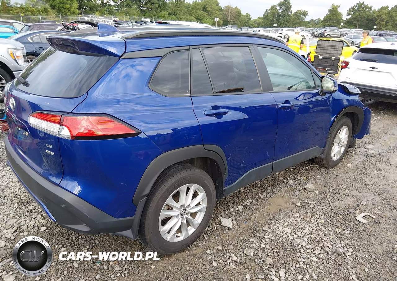 2024 Toyota Corolla Cross Le VIN:7MUBAABG5RV107776 - 4