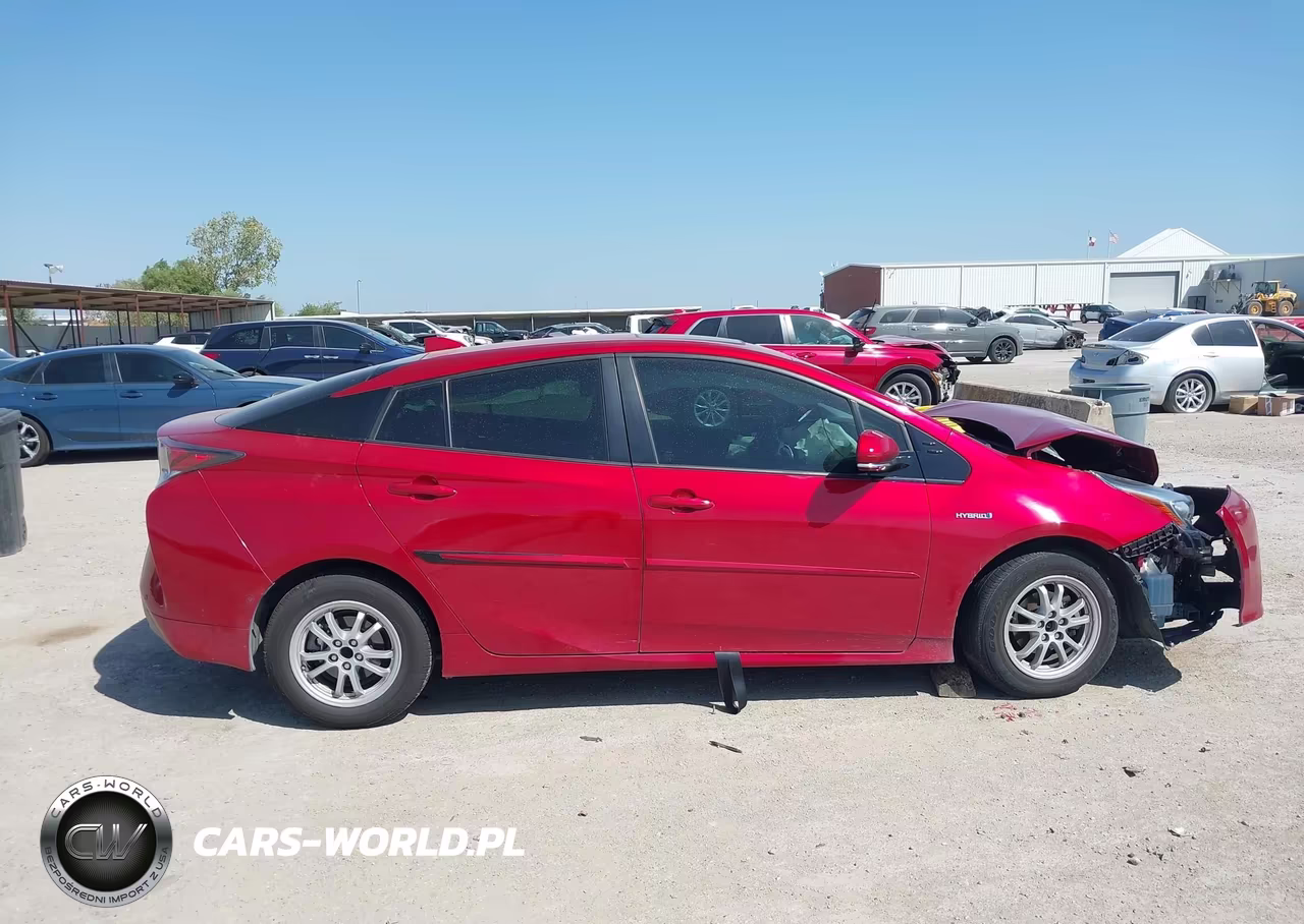 2017 Toyota Prius Four VIN:JTDKARFUXH3536856 - 13