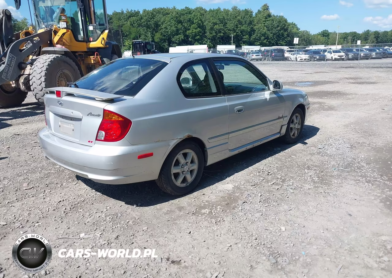 2005 Hyundai Accent Gls-Gt VIN:KMHCG35C85U340103 - 4
