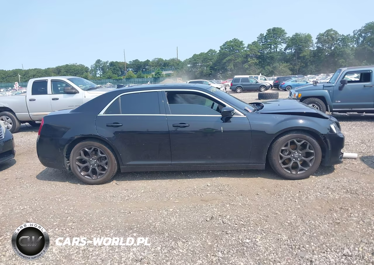 2017 Chrysler 300 Limited VIN:2C3CCAAG6HH593736 - 13