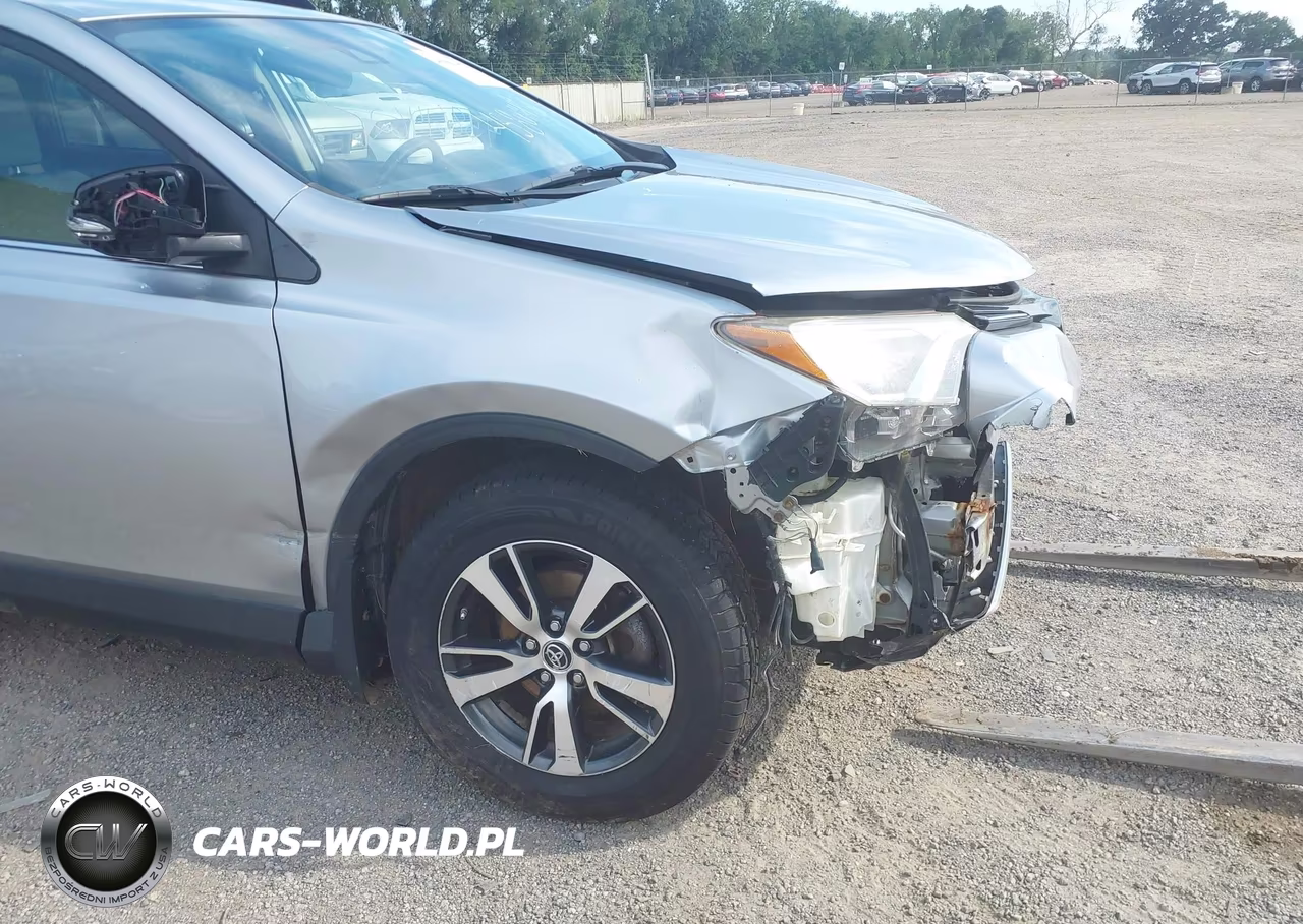 2018 Toyota Rav4 Xle VIN:JTMRFREV0JJ242863 - 19