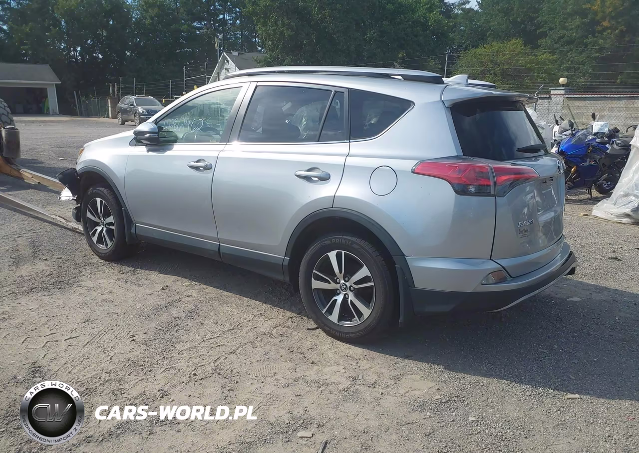 2018 Toyota Rav4 Xle VIN:JTMRFREV0JJ242863 - 3