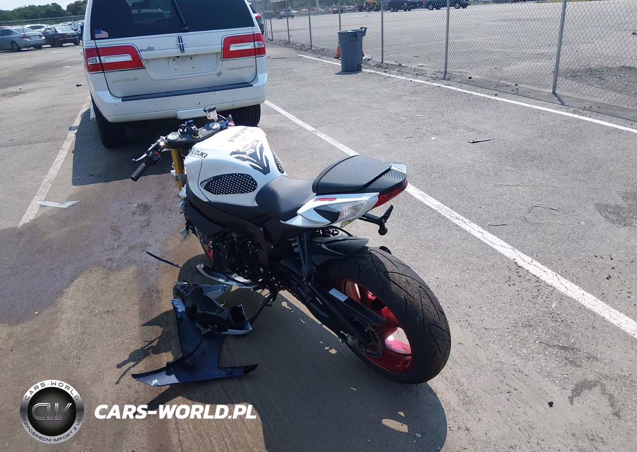 2024 Suzuki Gsx-R750 VIN:JS1GR7MA2R7100129 - 4