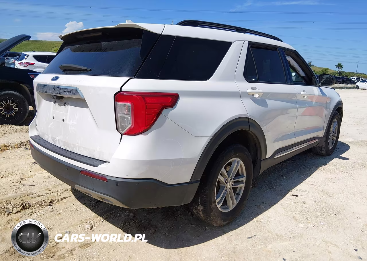 2020 Ford Explorer Xlt VIN:1FMSK7DH4LGC96935 - 4