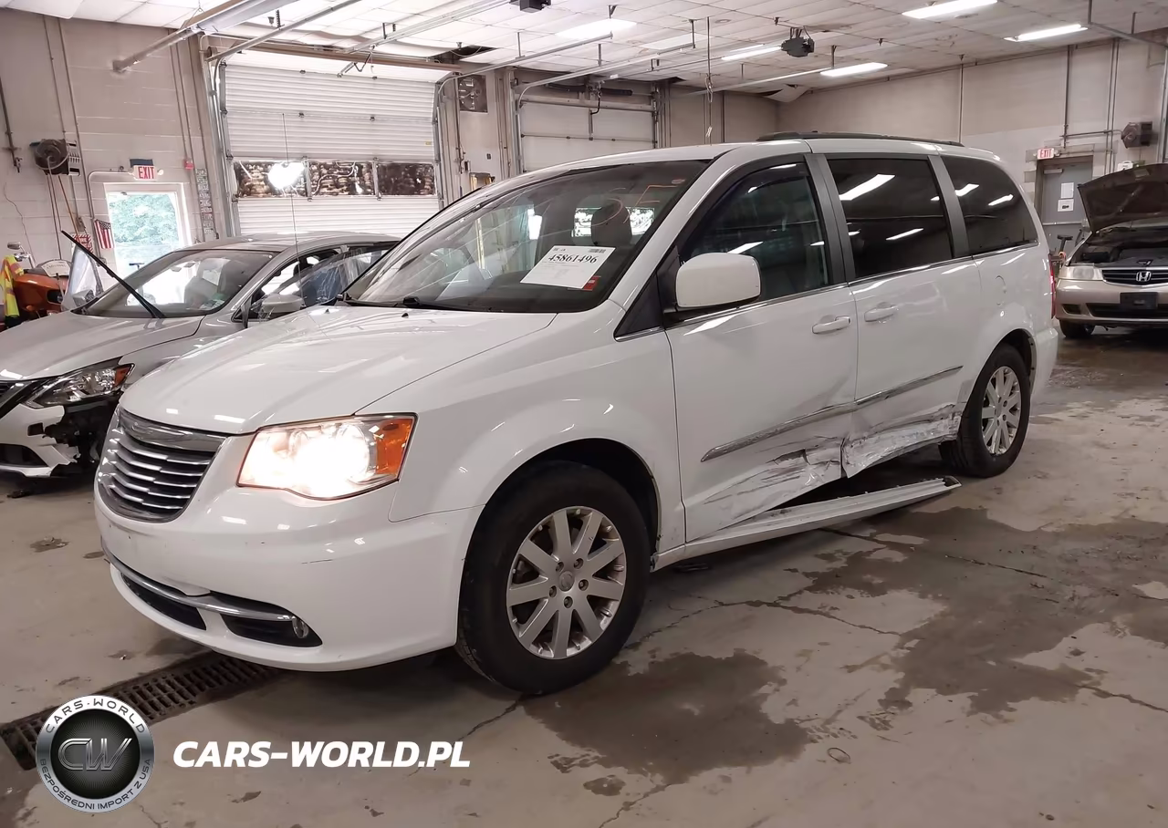 2015 Chrysler Town & Country Touring VIN:2C4RC1BG8FR619748 - 2