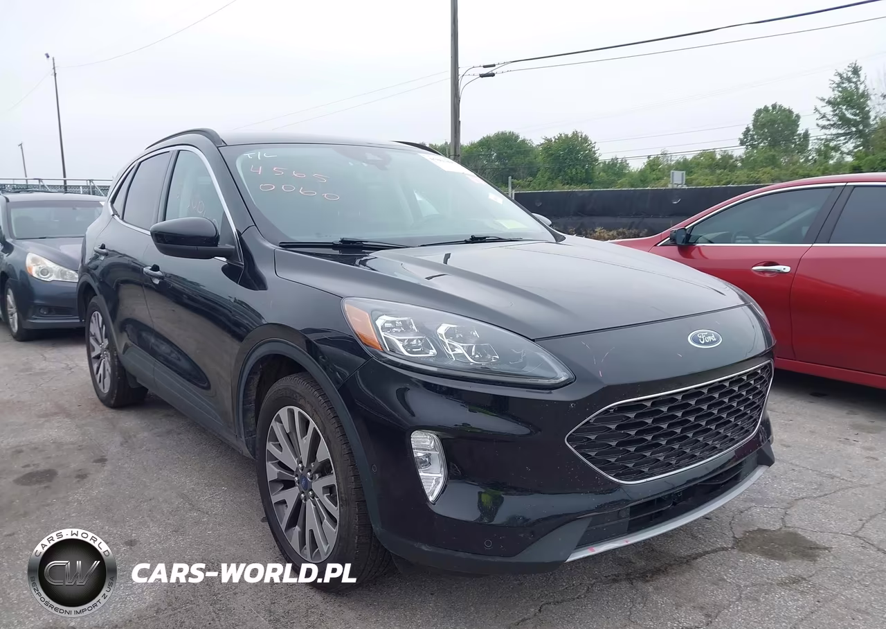 2021 Ford Escape Titanium – zdjęcie 1 z 17